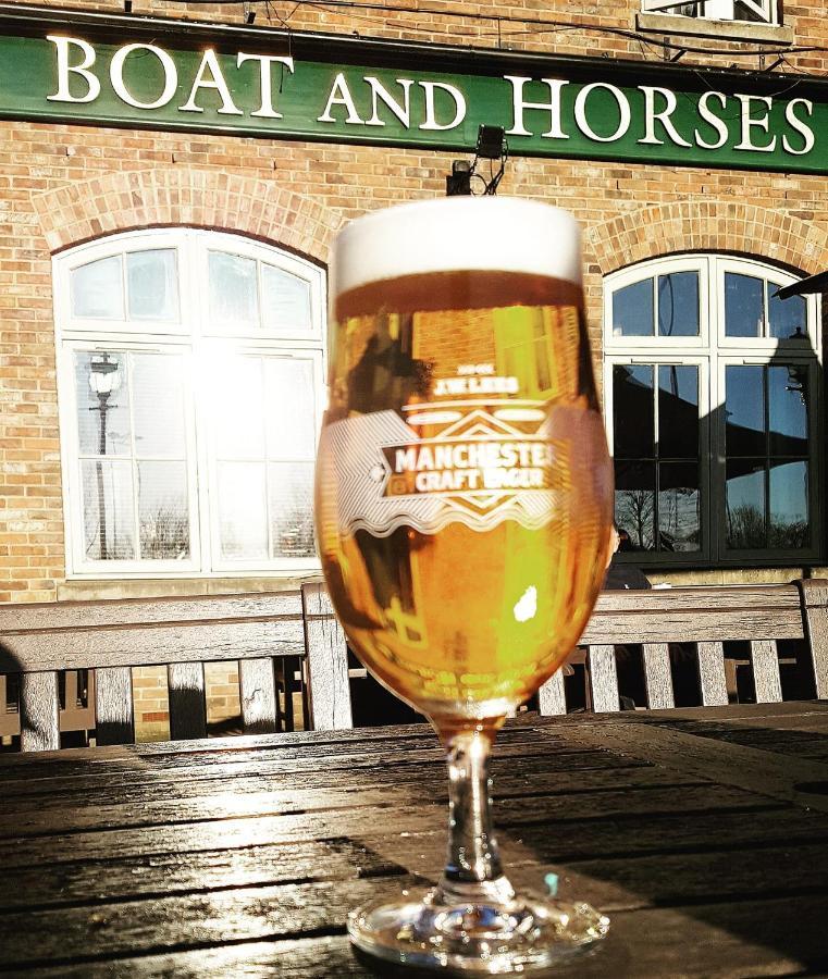 Boat & Horses Inn 올덤 외부 사진